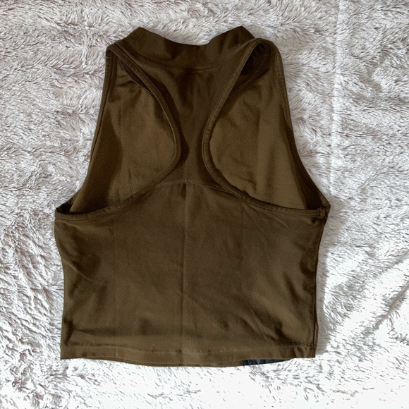 Alphalete Racer Back Tank Top - Picture 2 of 3